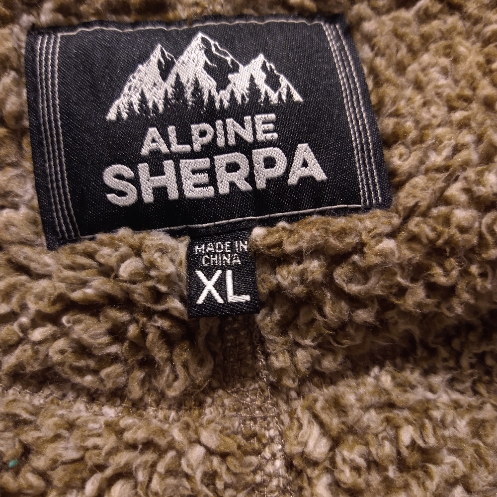 Pullover - Picture 3 of 3